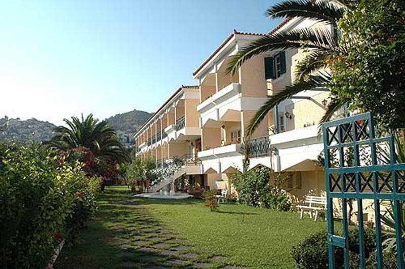 Paradise Hotel 사모스 외부 사진