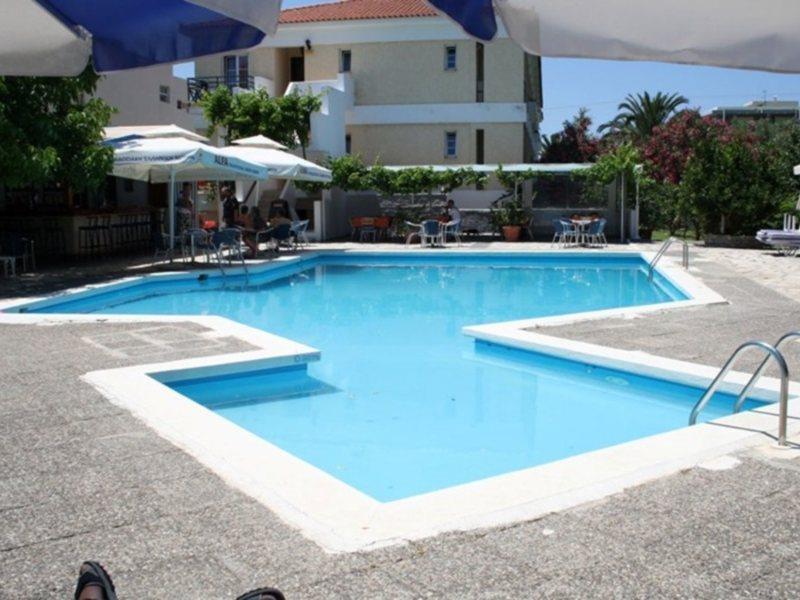 Paradise Hotel 사모스 외부 사진