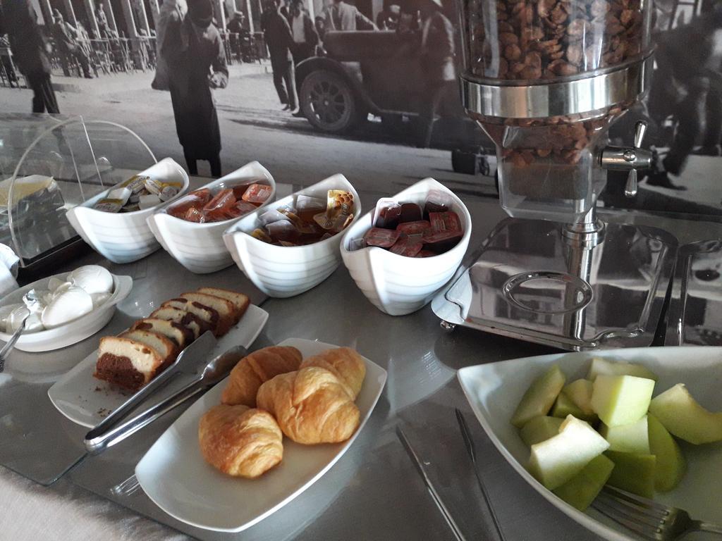 Paradise Hotel 사모스 외부 사진