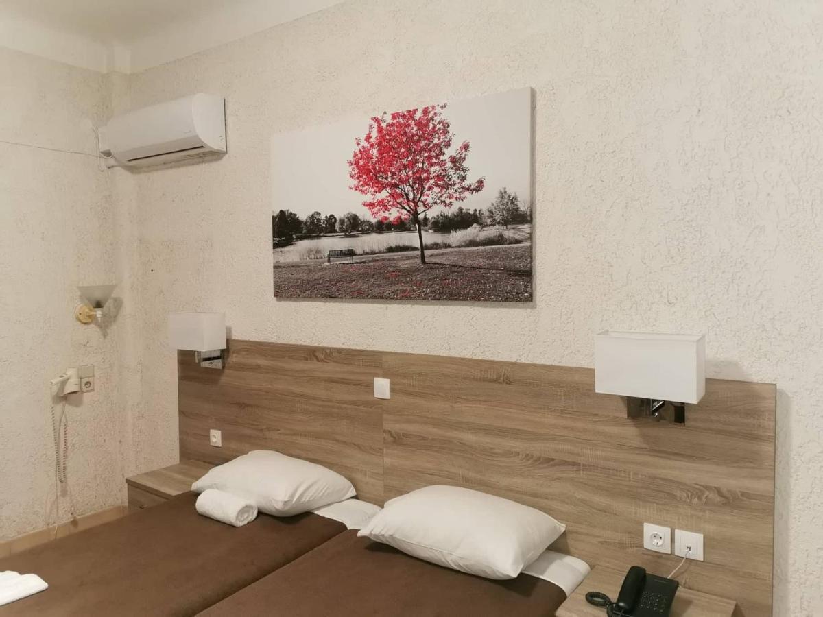 Paradise Hotel 사모스 외부 사진